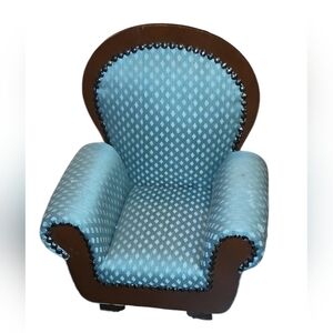 Vintage Prop Infant Toy Doll Photo Prop Blur Chair Very Well made